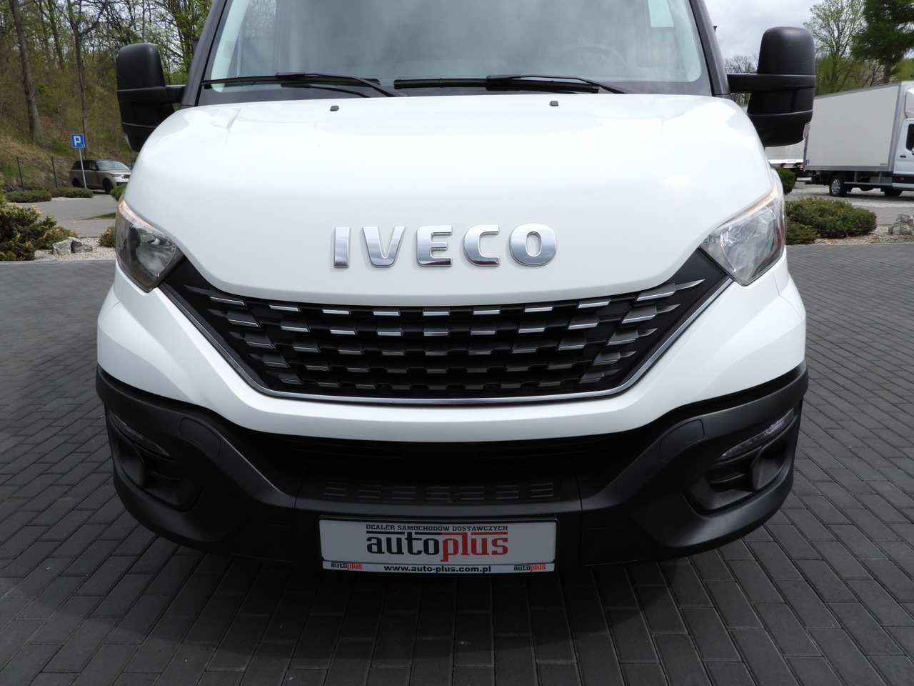 Frigorífico furgoneta IVECO DAILY 35S14 REFRIGERATOR VAN 0*C POWER SUPPLY 230V CRUISE CONTROL AUTOMATIC TRANSMISSION HI-MATIC AIR CONDITIONING  140HP: foto 21