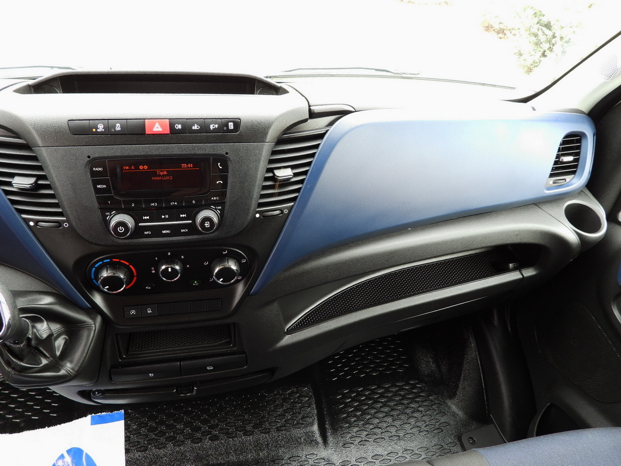 Frigorífico furgoneta IVECO DAILY 35S14 REFRIGERATOR VAN 0*C POWER SUPPLY 230V CRUISE CONTROL AUTOMATIC TRANSMISSION HI-MATIC AIR CONDITIONING  140HP: foto 41