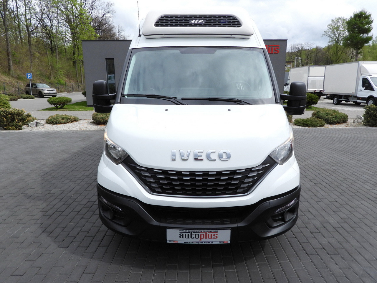 Frigorífico furgoneta IVECO DAILY 35S14 REFRIGERATOR VAN 0*C POWER SUPPLY 230V CRUISE CONTROL AUTOMATIC TRANSMISSION HI-MATIC AIR CONDITIONING  140HP: foto 5
