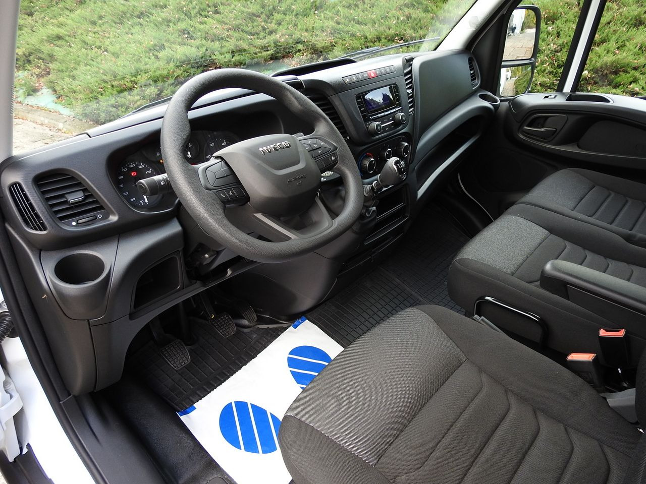 IVECO DAILY 35S16 NEW REGRIGERATOR BOX -10*C 8 PALLETS HEATING FUNCTION POWER SUPPLY 230V CRUISE CONTROL AIR CONDITIONING 160HP - Frigorífico furgoneta: foto 2 IVECO DAILY 35S16 NEW REGRIGERATOR BOX -10*C 8 PALLETS HEATING FUNCTION POWER SUPPLY 230V CRUISE CONTROL AIR CONDITIONING 160HP - Frigorífico furgoneta: foto 2