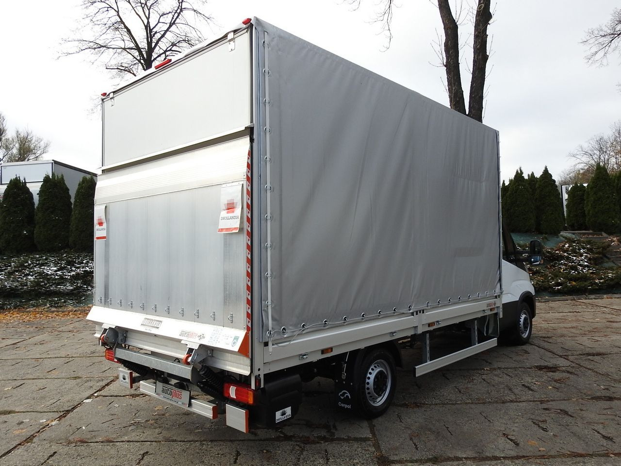 IVECO DAILY 35S16 NEW TARPAULIN LIFT 8 PALLETS CRUISE CONTROL AIR CONDITIONING 160HP - Furgoneta con caja de lona: foto 3 IVECO DAILY 35S16 NEW TARPAULIN LIFT 8 PALLETS CRUISE CONTROL AIR CONDITIONING 160HP - Furgoneta con caja de lona: foto 3