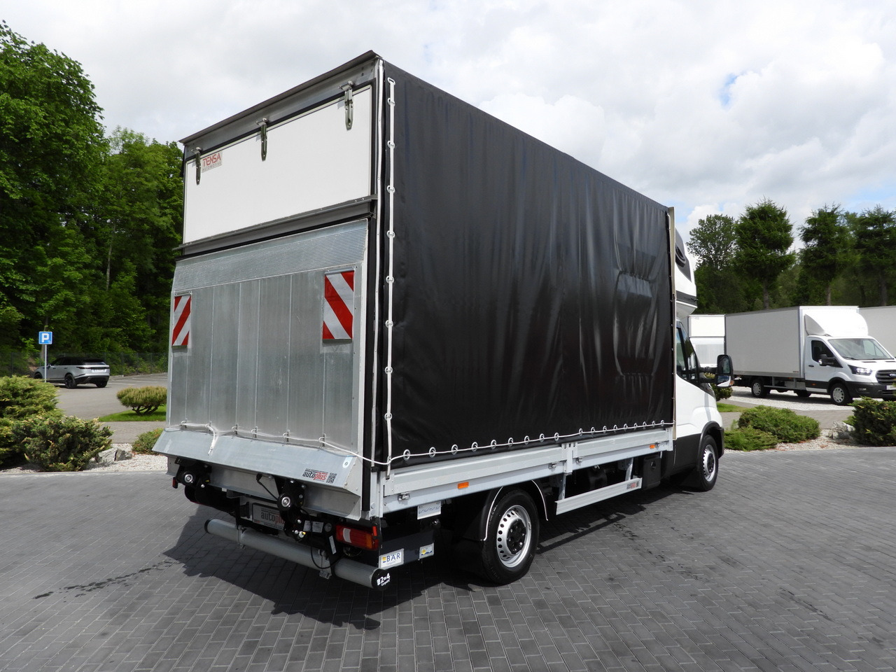 IVECO DAILY 35S18 TARPAULIN LIFT 8 PALLETS WEBASTO CRUISE CONTROL AIR CONDITIONING 180HP - Furgoneta con caja de lona: foto 3 IVECO DAILY 35S18 TARPAULIN LIFT 8 PALLETS WEBASTO CRUISE CONTROL AIR CONDITIONING 180HP - Furgoneta con caja de lona: foto 3