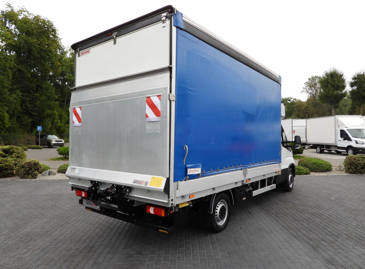 IVECO DAILY 35S18 TARPAULIN LIFT 8 PALLETS WEBASTO CRUISE CONTROL LED LIGHTS AIR CONDITIONING  180HP - Furgoneta con caja de lona: foto 3 IVECO DAILY 35S18 TARPAULIN LIFT 8 PALLETS WEBASTO CRUISE CONTROL LED LIGHTS AIR CONDITIONING  180HP - Furgoneta con caja de lona: foto 3
