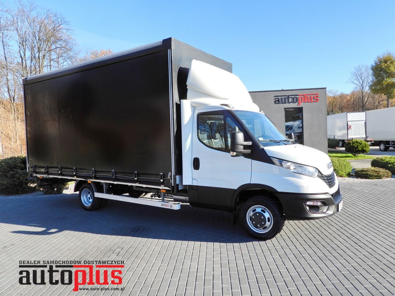 IVECO DAILY 50C17 TARPAULIN 10 PALLETS CRUISE CONTROL TWIN WHEELS AIR CONDITIONING 180HP - Furgoneta con caja de lona: foto 1 IVECO DAILY 50C17 TARPAULIN 10 PALLETS CRUISE CONTROL TWIN WHEELS AIR CONDITIONING 180HP - Furgoneta con caja de lona: foto 1