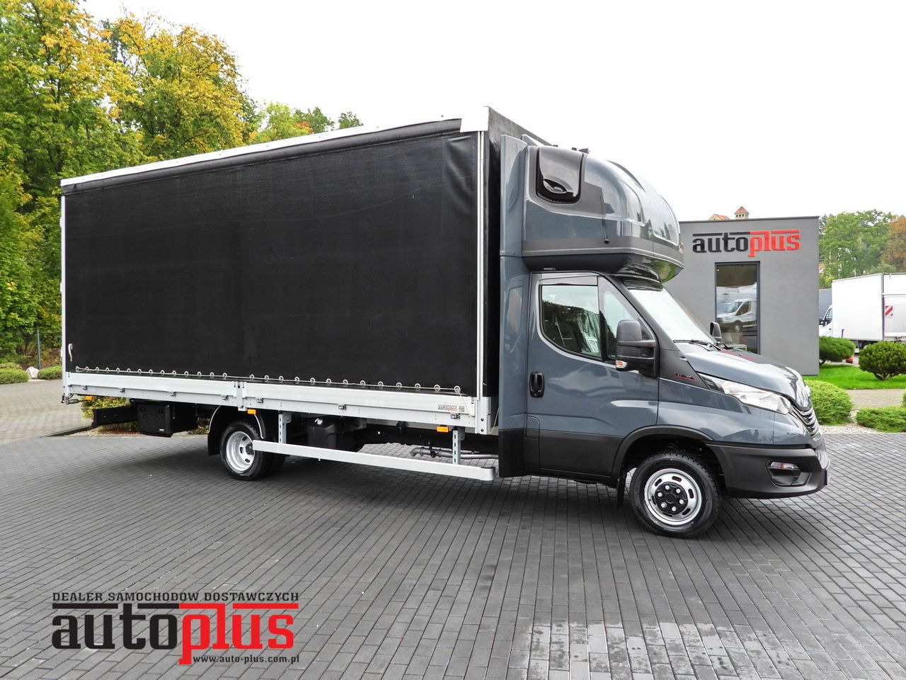IVECO DAILY 50C18 TARPAULIN 14 PALLETS WEBASTO CRUISE CONTROL PNEUMATICS TWIN WHEELS AIR CONDITIONING 180HP - Furgoneta con caja de lona: foto 1 IVECO DAILY 50C18 TARPAULIN 14 PALLETS WEBASTO CRUISE CONTROL PNEUMATICS TWIN WHEELS AIR CONDITIONING 180HP - Furgoneta con caja de lona: foto 1