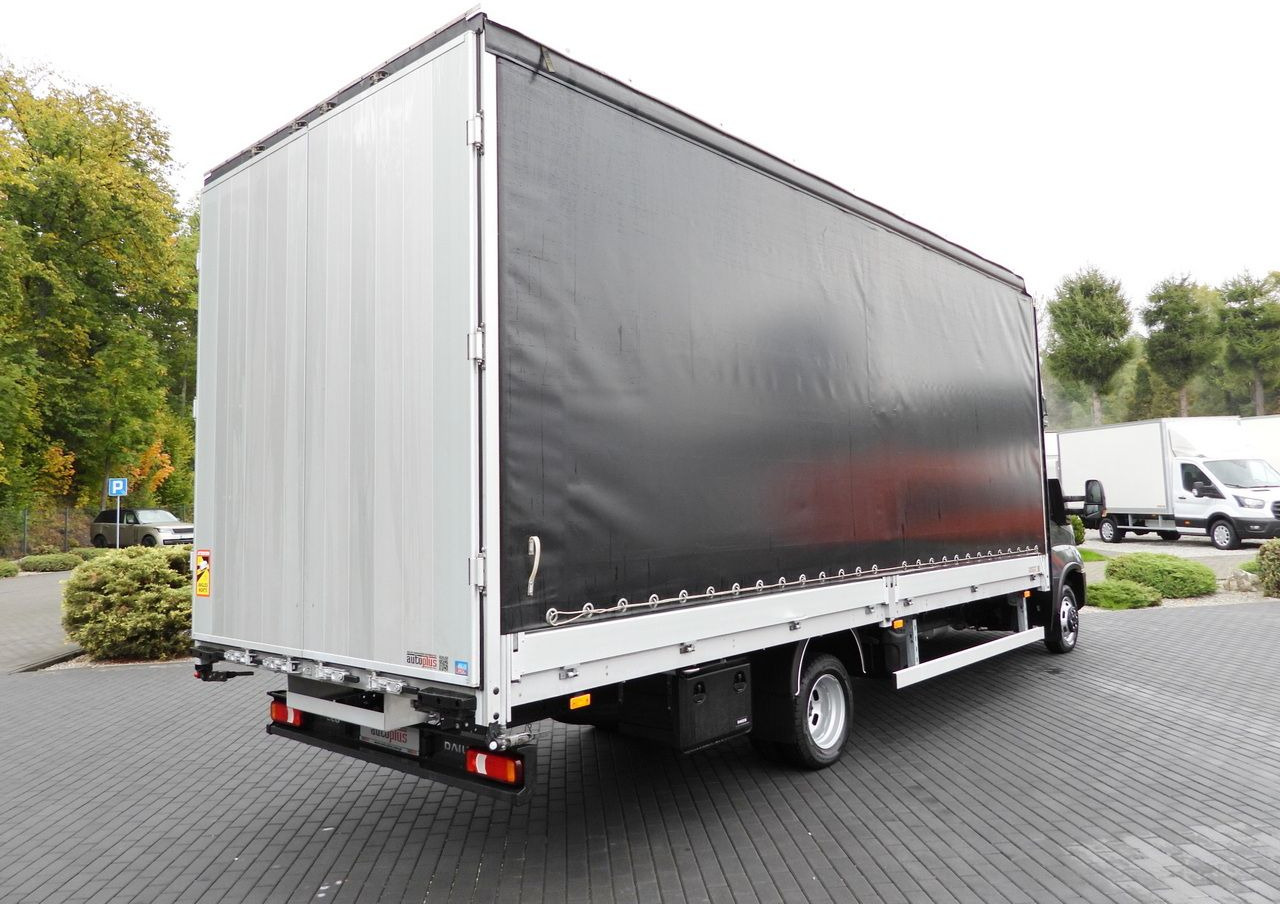 IVECO DAILY 50C18 TARPAULIN 14 PALLETS WEBASTO CRUISE CONTROL PNEUMATICS TWIN WHEELS AIR CONDITIONING 180HP - Furgoneta con caja de lona: foto 3 IVECO DAILY 50C18 TARPAULIN 14 PALLETS WEBASTO CRUISE CONTROL PNEUMATICS TWIN WHEELS AIR CONDITIONING 180HP - Furgoneta con caja de lona: foto 3