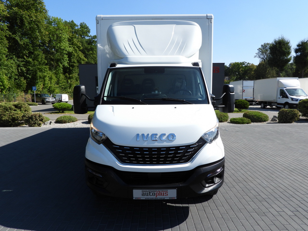 IVECO DAILY 72C18 LIFT 14 PALLETS CRUISE CONTROL PNEUMATICS AUTOMATIC TRANSMISSION HI-MATIC TWIN WHEELS AIR CONDITIONING  180HP - Frigorífico furgoneta: foto 5 IVECO DAILY 72C18 LIFT 14 PALLETS CRUISE CONTROL PNEUMATICS AUTOMATIC TRANSMISSION HI-MATIC TWIN WHEELS AIR CONDITIONING  180HP - Frigorífico furgoneta: foto 5