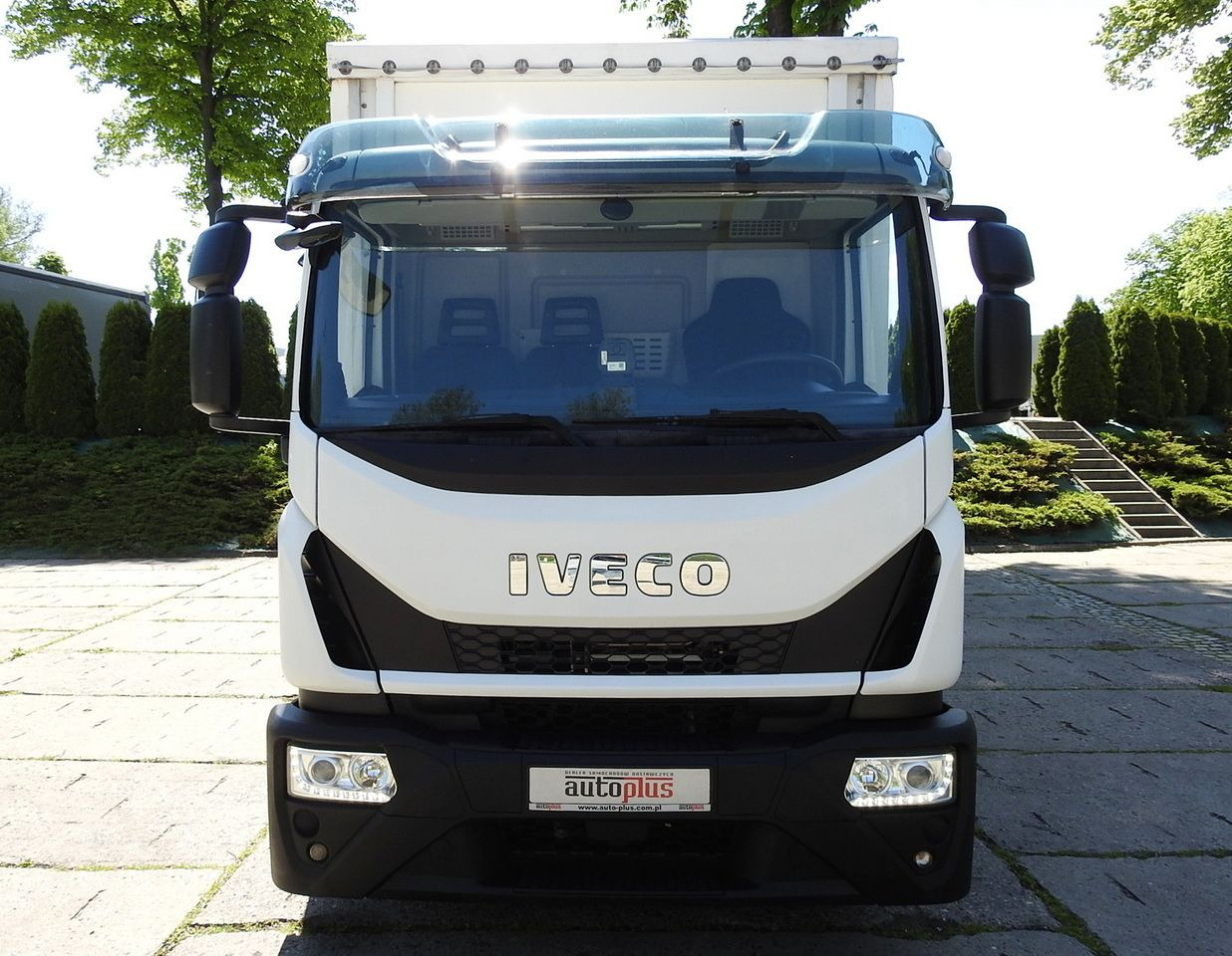 IVECO EUROCARGO 120 - 220 TARPAULIN LIFT 20 PALLETS LED LIGHTS AUTOMATIC TRANSMISSION HI-MATIC TWIN WHEELS AIR CONDITIONING 220HP - Furgoneta con caja de lona: foto 5 IVECO EUROCARGO 120 - 220 TARPAULIN LIFT 20 PALLETS LED LIGHTS AUTOMATIC TRANSMISSION HI-MATIC TWIN WHEELS AIR CONDITIONING 220HP - Furgoneta con caja de lona: foto 5