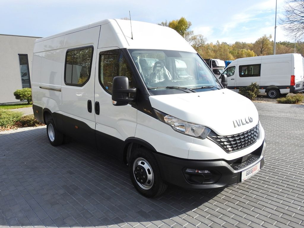 Iveco DAILY 35C14 KASTENWAGEN DOPPELKABINE 7 SITZE - Furgón, Furgoneta combi: foto 4 Iveco DAILY 35C14 KASTENWAGEN DOPPELKABINE 7 SITZE - Furgón, Furgoneta combi: foto 4