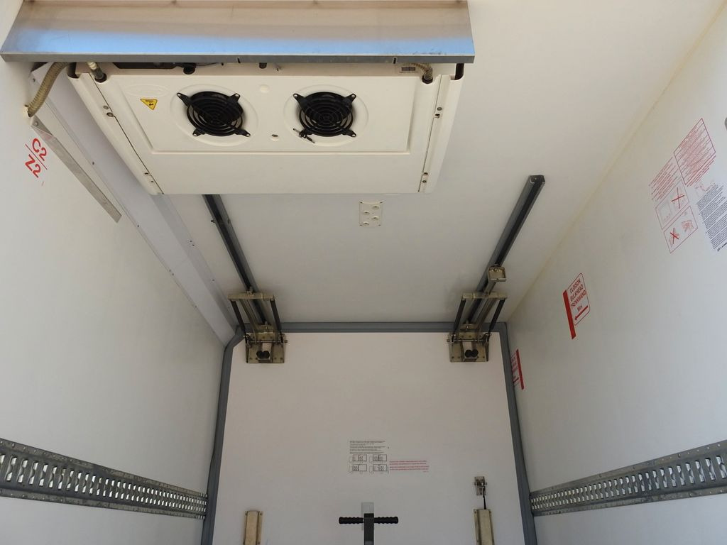Frigorífico furgoneta Iveco DAILY 35C15 KUHLKOFFER -12*C ZWILLINGSKREISE: foto 23