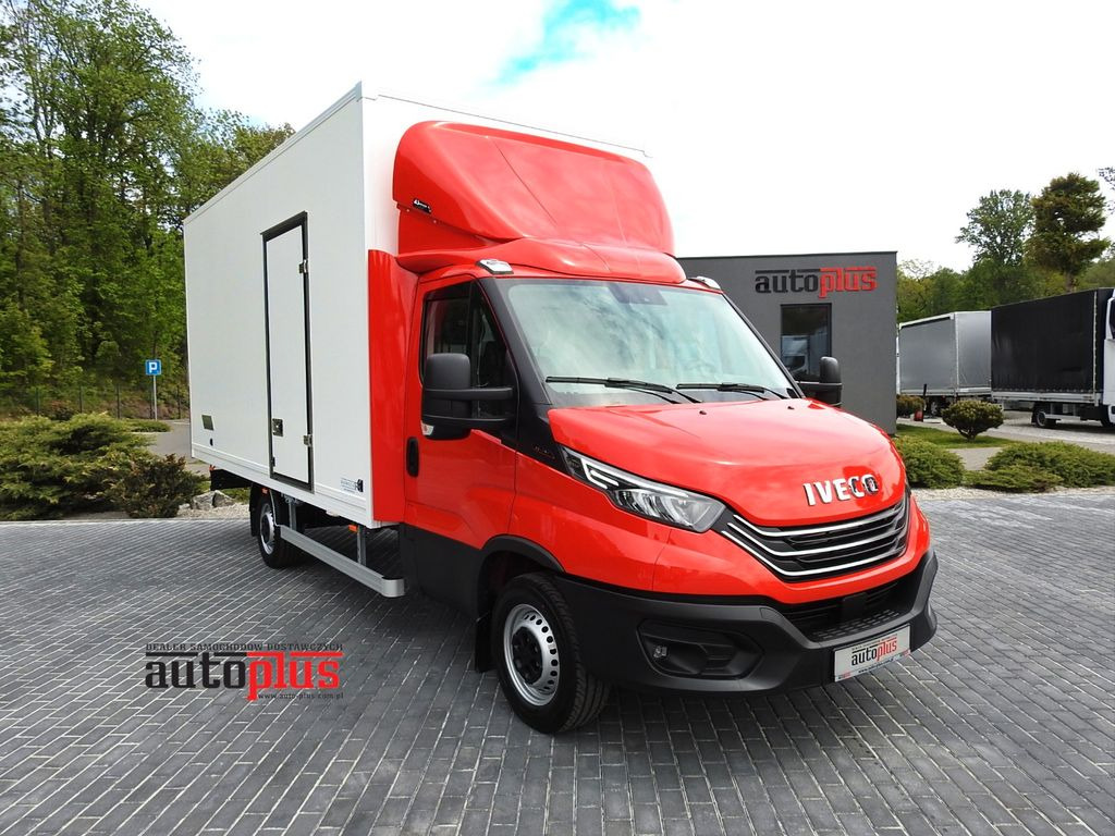 Iveco DAILY 35S18 NEUE KOFFER 10 PALETTEN TEMPOMAT - Furgoneta: foto 1 Iveco DAILY 35S18 NEUE KOFFER 10 PALETTEN TEMPOMAT - Furgoneta: foto 1