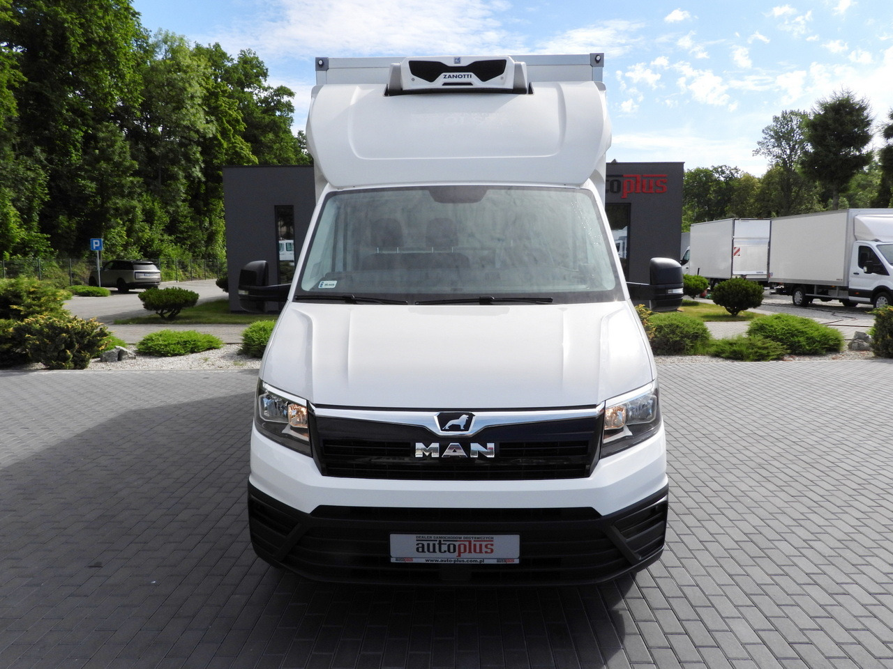 MAN TGE 3.140 REGRIGERATOR BOX -1*C 8 PALLETS HEATING FUNCTION CRUISE CONTROL PNEUMATICS AIR CONDITIONING 140HP - Frigorífico furgoneta: foto 5 MAN TGE 3.140 REGRIGERATOR BOX -1*C 8 PALLETS HEATING FUNCTION CRUISE CONTROL PNEUMATICS AIR CONDITIONING 140HP - Frigorífico furgoneta: foto 5