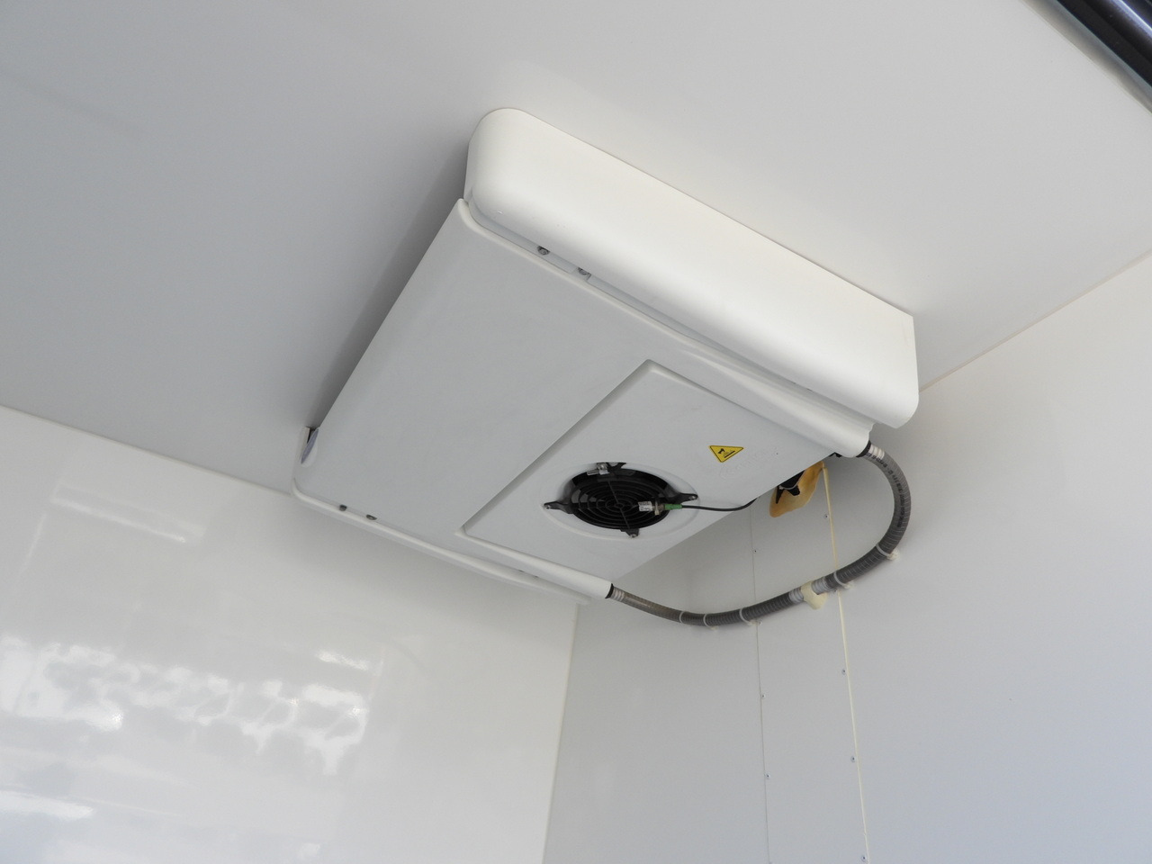 Leasing financiero de MAN TGE REFRIGERATOR VAN -5*C POWER SUPPLY 230V CRUISE CONTROL AUTOMATIC TRANSMISSION AIR CONDITIONING 180HP leasing MAN TGE REFRIGERATOR VAN -5*C POWER SUPPLY 230V CRUISE CONTROL AUTOMATIC TRANSMISSION AIR CONDITIONING 180HP: foto 24 Leasing financiero de MAN TGE REFRIGERATOR VAN -5*C POWER SUPPLY 230V CRUISE CONTROL AUTOMATIC TRANSMISSION AIR CONDITIONING 180HP leasing MAN TGE REFRIGERATOR VAN -5*C POWER SUPPLY 230V CRUISE CONTROL AUTOMATIC TRANSMISSION AIR CONDITIONING 180HP: foto 24