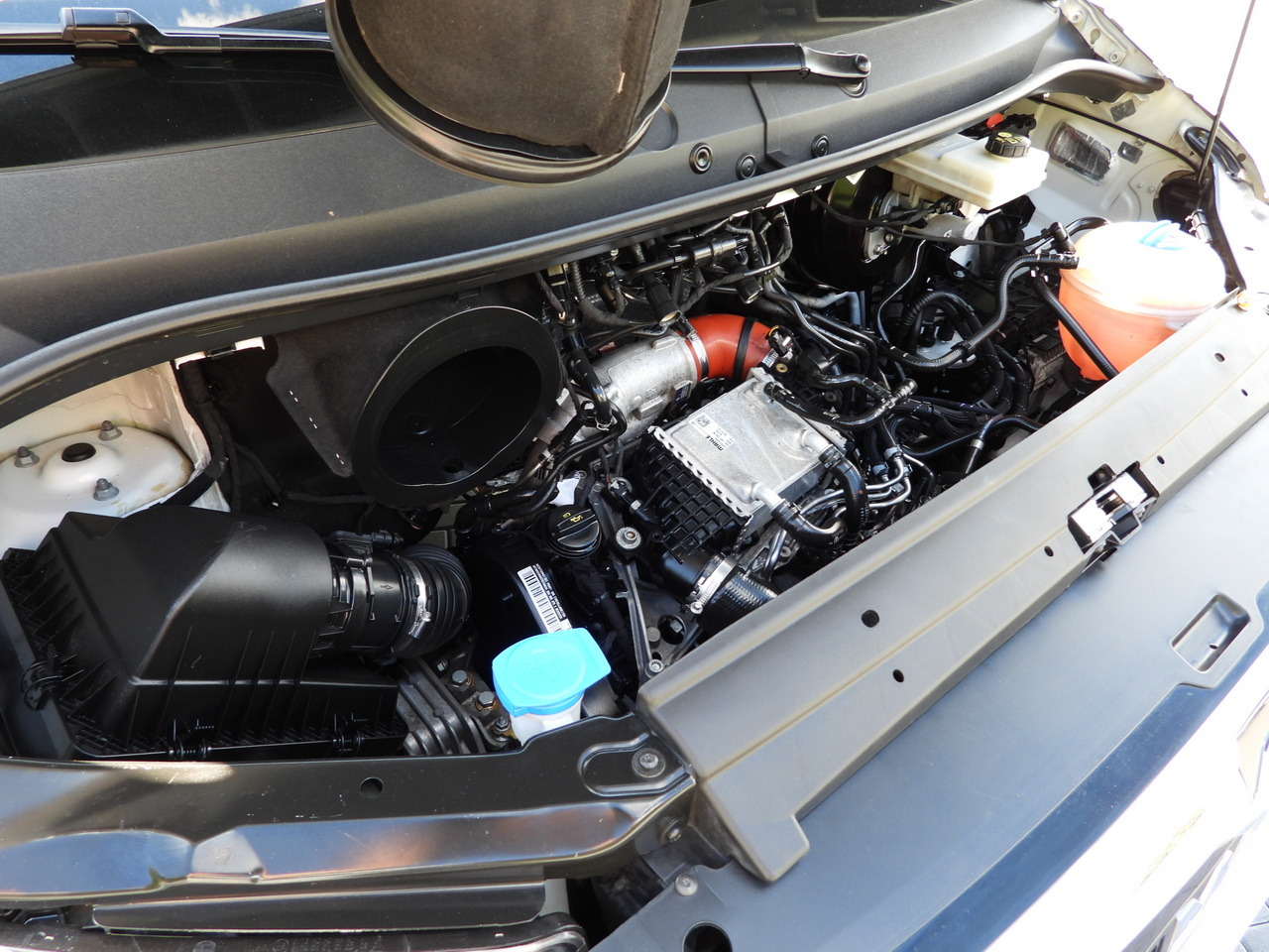 Leasing financiero de MAN TGE REFRIGERATOR VAN -5*C POWER SUPPLY 230V CRUISE CONTROL AUTOMATIC TRANSMISSION AIR CONDITIONING 180HP leasing MAN TGE REFRIGERATOR VAN -5*C POWER SUPPLY 230V CRUISE CONTROL AUTOMATIC TRANSMISSION AIR CONDITIONING 180HP: foto 28 Leasing financiero de MAN TGE REFRIGERATOR VAN -5*C POWER SUPPLY 230V CRUISE CONTROL AUTOMATIC TRANSMISSION AIR CONDITIONING 180HP leasing MAN TGE REFRIGERATOR VAN -5*C POWER SUPPLY 230V CRUISE CONTROL AUTOMATIC TRANSMISSION AIR CONDITIONING 180HP: foto 28