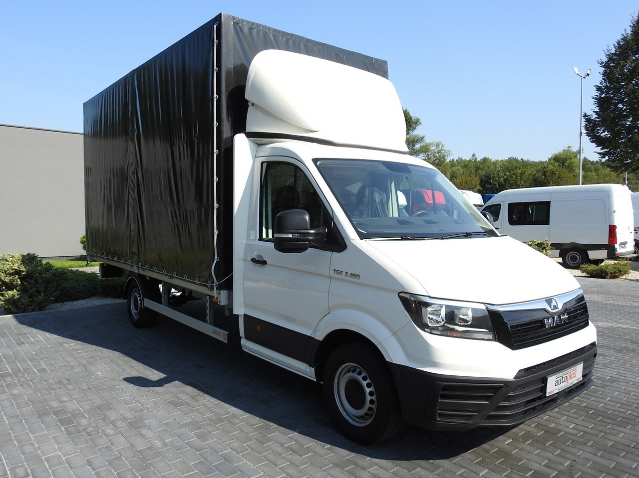 MAN TGE TARPAULIN 10 PALLETS AIR CONDITIONING 180HP - Furgoneta con caja de lona: foto 4 MAN TGE TARPAULIN 10 PALLETS AIR CONDITIONING 180HP - Furgoneta con caja de lona: foto 4