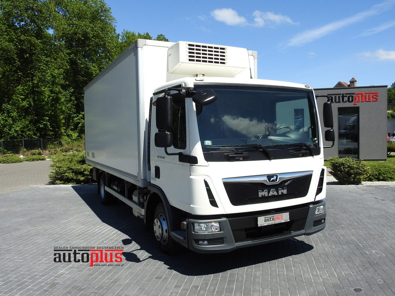 MAN TGL 10.180 REGRIGERATOR BOX -20*C 11 PALLETS POWER SUPPLY 230V AIR CONDITIONING PNEUMATICS TWIN WHEELS 180HP - Frigorífico camión: foto 1 MAN TGL 10.180 REGRIGERATOR BOX -20*C 11 PALLETS POWER SUPPLY 230V AIR CONDITIONING PNEUMATICS TWIN WHEELS 180HP - Frigorífico camión: foto 1