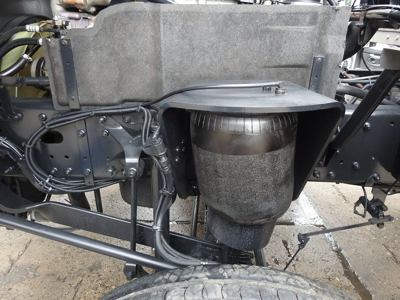 Camión lona MAN TGM 15.290 TARPAULIN LIFT 18 PALLETS CRUISE CONTROL TWIN WHEELS AIR CONDITIONING 290HP: foto 34 Camión lona MAN TGM 15.290 TARPAULIN LIFT 18 PALLETS CRUISE CONTROL TWIN WHEELS AIR CONDITIONING 290HP: foto 34