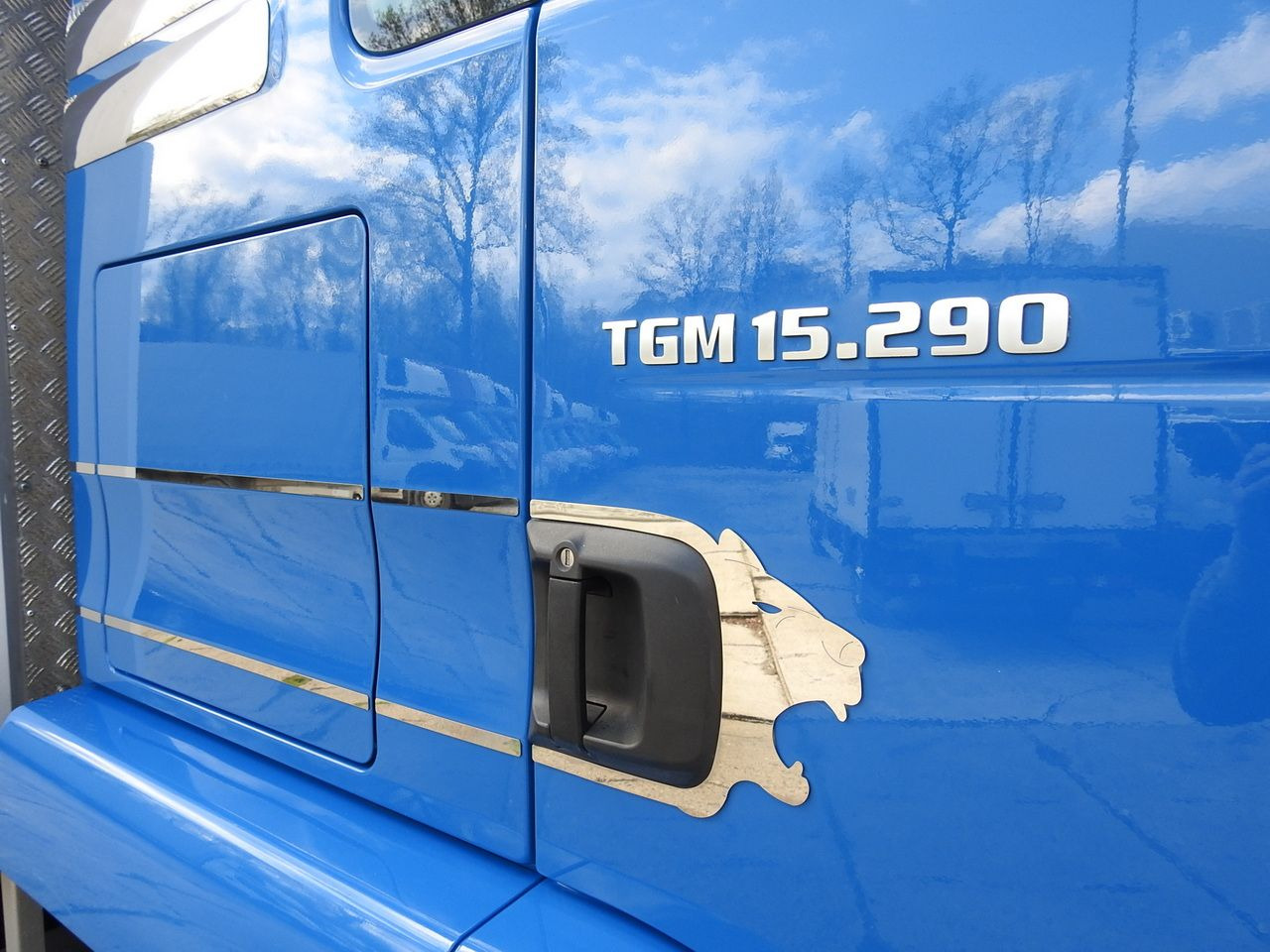 Camión lona MAN TGM 15.290 TARPAULIN LIFT 18 PALLETS CRUISE CONTROL TWIN WHEELS AIR CONDITIONING 290HP: foto 24 Camión lona MAN TGM 15.290 TARPAULIN LIFT 18 PALLETS CRUISE CONTROL TWIN WHEELS AIR CONDITIONING 290HP: foto 24