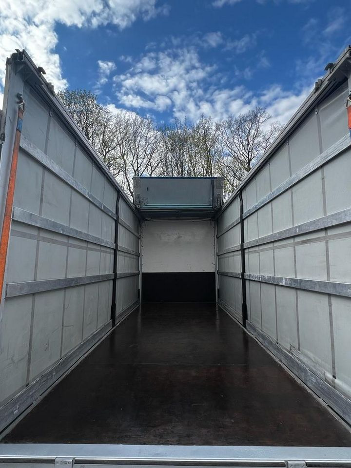Camión lona MAN TGM 15.290 TARPAULIN LIFT 18 PALLETS CRUISE CONTROL TWIN WHEELS AIR CONDITIONING 290HP: foto 12 Camión lona MAN TGM 15.290 TARPAULIN LIFT 18 PALLETS CRUISE CONTROL TWIN WHEELS AIR CONDITIONING 290HP: foto 12