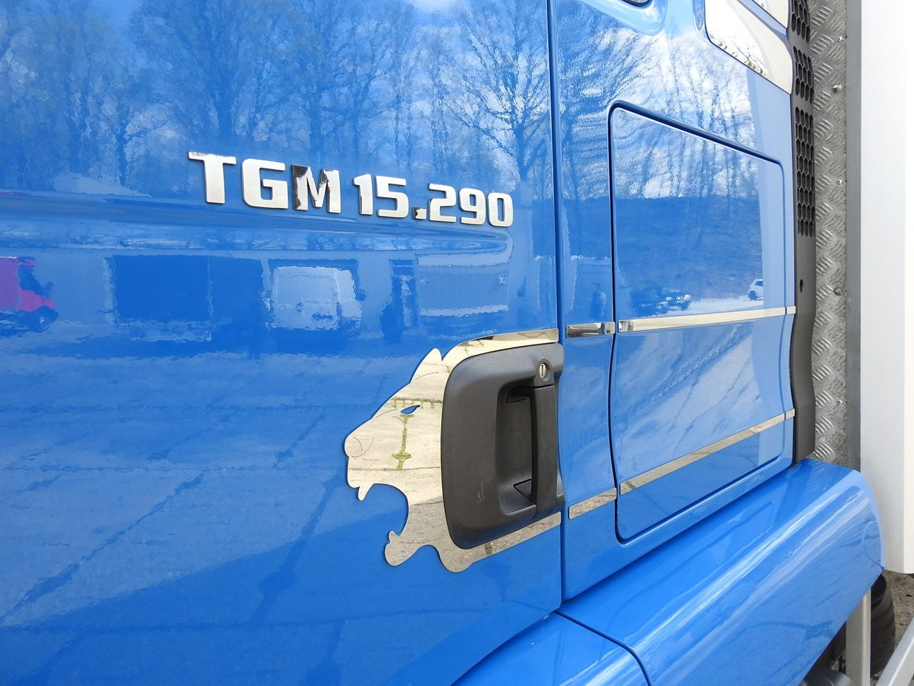 Camión lona MAN TGM 15.290 TARPAULIN LIFT 18 PALLETS CRUISE CONTROL TWIN WHEELS AIR CONDITIONING 290HP: foto 18 Camión lona MAN TGM 15.290 TARPAULIN LIFT 18 PALLETS CRUISE CONTROL TWIN WHEELS AIR CONDITIONING 290HP: foto 18