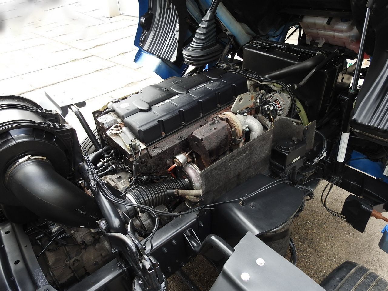 Camión lona MAN TGM 15.290 TARPAULIN LIFT 18 PALLETS CRUISE CONTROL TWIN WHEELS AIR CONDITIONING 290HP: foto 39 Camión lona MAN TGM 15.290 TARPAULIN LIFT 18 PALLETS CRUISE CONTROL TWIN WHEELS AIR CONDITIONING 290HP: foto 39