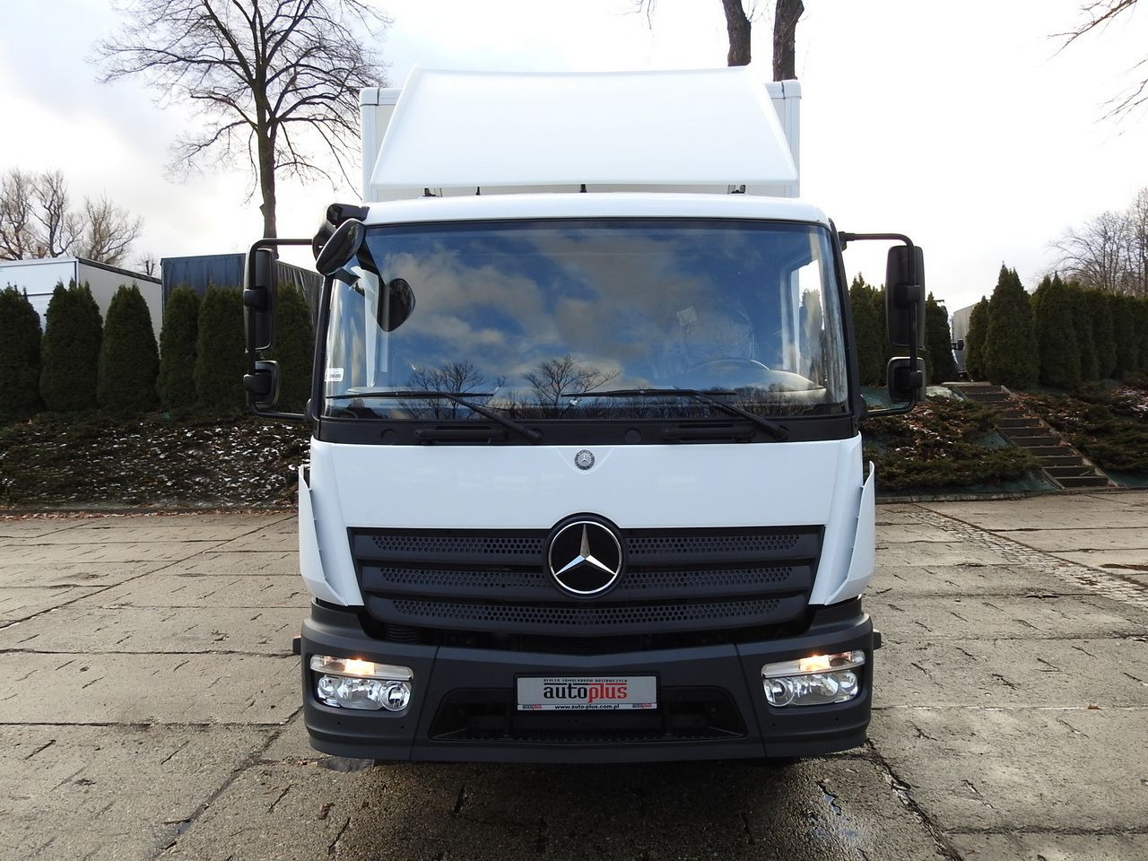 MERCEDES ATEGO 12.24 BOX LIFT 18 PALLETS CRUISE CONTROL AUTOMATIC TRANSMISSION TWIN WHEELS AIR CONDITIONING 240HP - Furgoneta: foto 5 MERCEDES ATEGO 12.24 BOX LIFT 18 PALLETS CRUISE CONTROL AUTOMATIC TRANSMISSION TWIN WHEELS AIR CONDITIONING 240HP - Furgoneta: foto 5