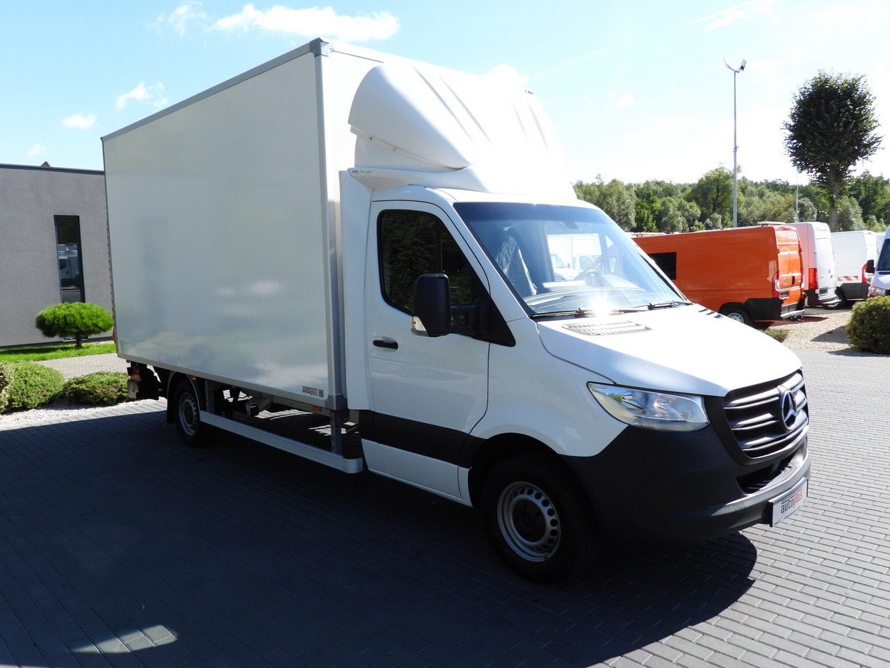 MERCEDES SPRINTER 315 BOX LIFT 8 PALLETS AIR CONDITIONING  150HP - Frigorífico furgoneta: foto 4 MERCEDES SPRINTER 315 BOX LIFT 8 PALLETS AIR CONDITIONING  150HP - Frigorífico furgoneta: foto 4