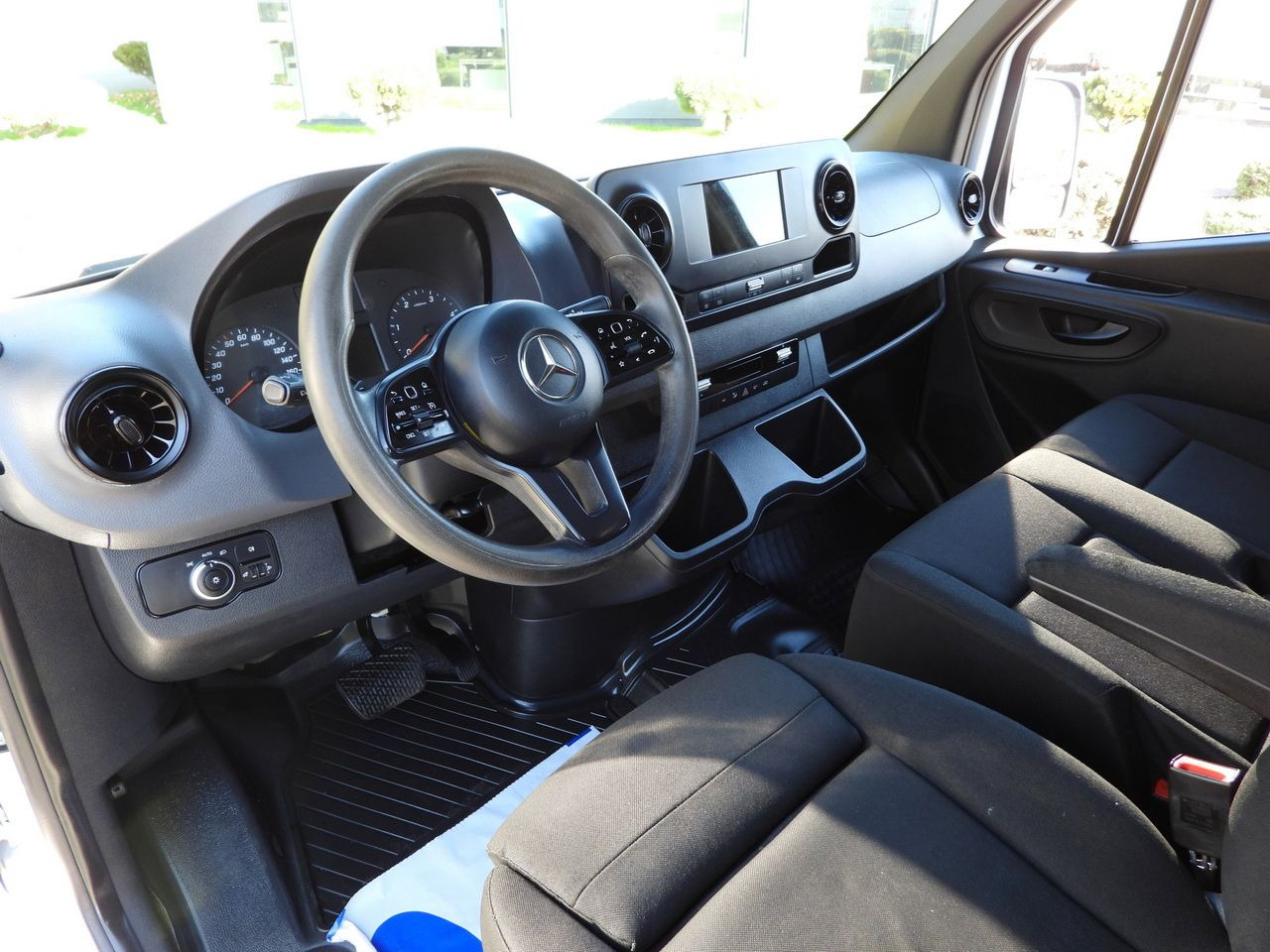 MERCEDES SPRINTER 316 BOX DELIVERY VAN 7 SEATS CRUISE CONTROL AUTOMATIC TRANSMISSION  AIR CONDITIONING  160HP - Furgón: foto 3 MERCEDES SPRINTER 316 BOX DELIVERY VAN 7 SEATS CRUISE CONTROL AUTOMATIC TRANSMISSION  AIR CONDITIONING  160HP - Furgón: foto 3