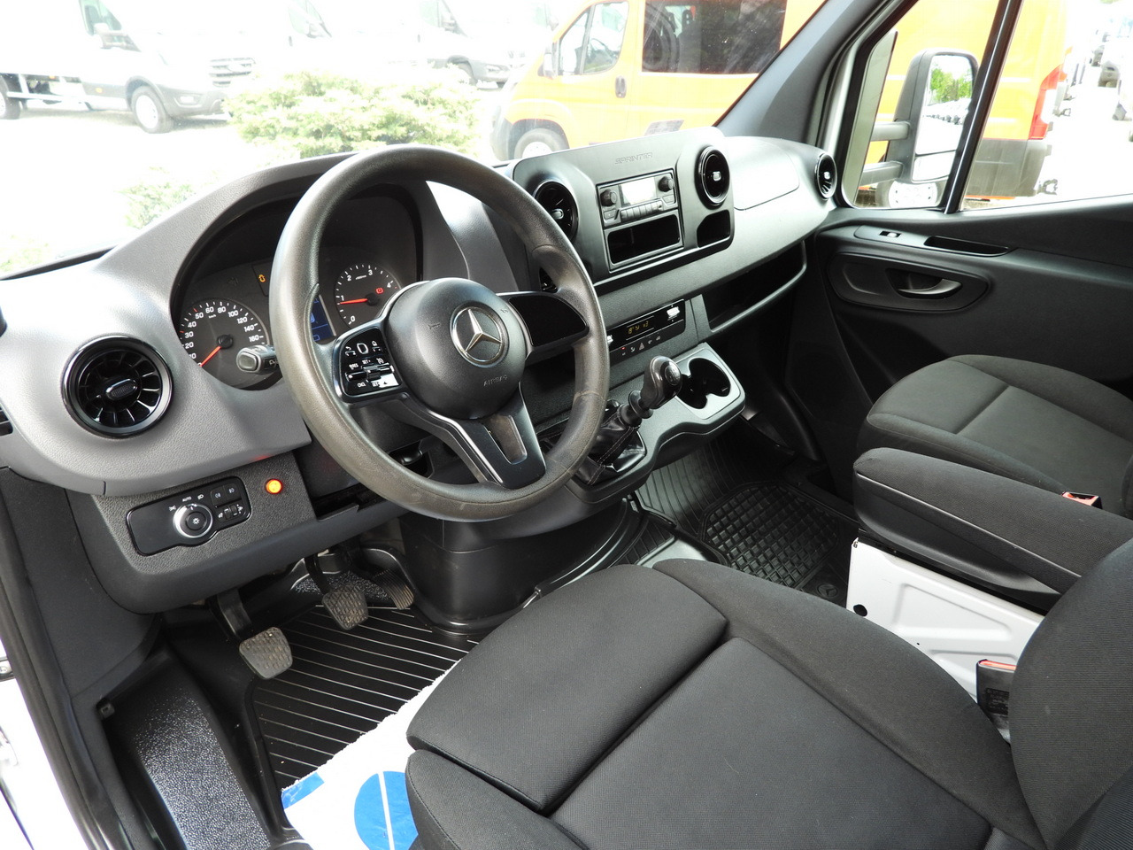 MERCEDES SPRINTER 316 TARPAULIN LIFT 10 PALLETS WEBASTO CRUISE CONTROL PNEUMATICS AIR CONDITIONING 160HP - Furgoneta con caja de lona: foto 2 MERCEDES SPRINTER 316 TARPAULIN LIFT 10 PALLETS WEBASTO CRUISE CONTROL PNEUMATICS AIR CONDITIONING 160HP - Furgoneta con caja de lona: foto 2