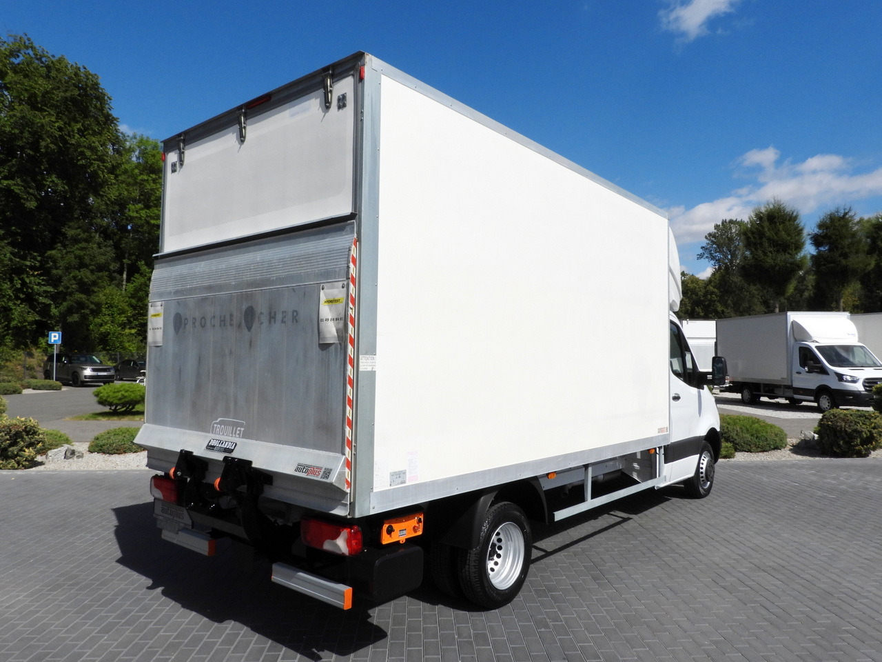 MERCEDES SPRINTER 514 BOX LIFT 8 PALLETS CRUISE CONTROL TWIN WHEELS AIR CONDITIONING  140HP - Frigorífico furgoneta: foto 3 MERCEDES SPRINTER 514 BOX LIFT 8 PALLETS CRUISE CONTROL TWIN WHEELS AIR CONDITIONING  140HP - Frigorífico furgoneta: foto 3