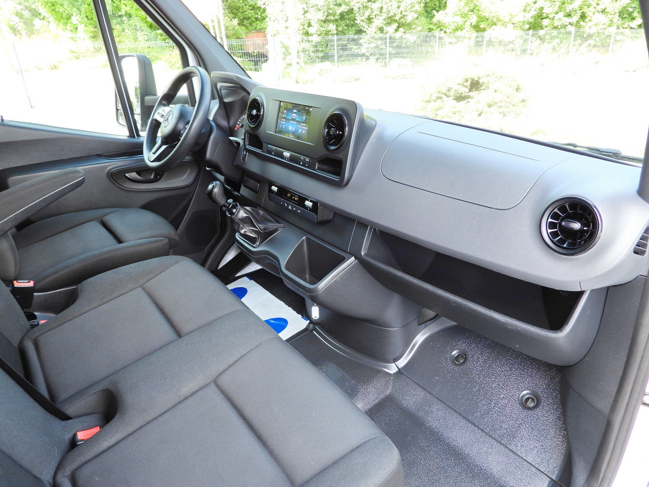 Leasing financiero de MERCEDES SPRINTER 514 BOX LIFT 8 PALLETS CRUISE CONTROL TWIN WHEELS AIR CONDITIONING 140HP leasing MERCEDES SPRINTER 514 BOX LIFT 8 PALLETS CRUISE CONTROL TWIN WHEELS AIR CONDITIONING 140HP: foto 38 Leasing financiero de MERCEDES SPRINTER 514 BOX LIFT 8 PALLETS CRUISE CONTROL TWIN WHEELS AIR CONDITIONING 140HP leasing MERCEDES SPRINTER 514 BOX LIFT 8 PALLETS CRUISE CONTROL TWIN WHEELS AIR CONDITIONING 140HP: foto 38