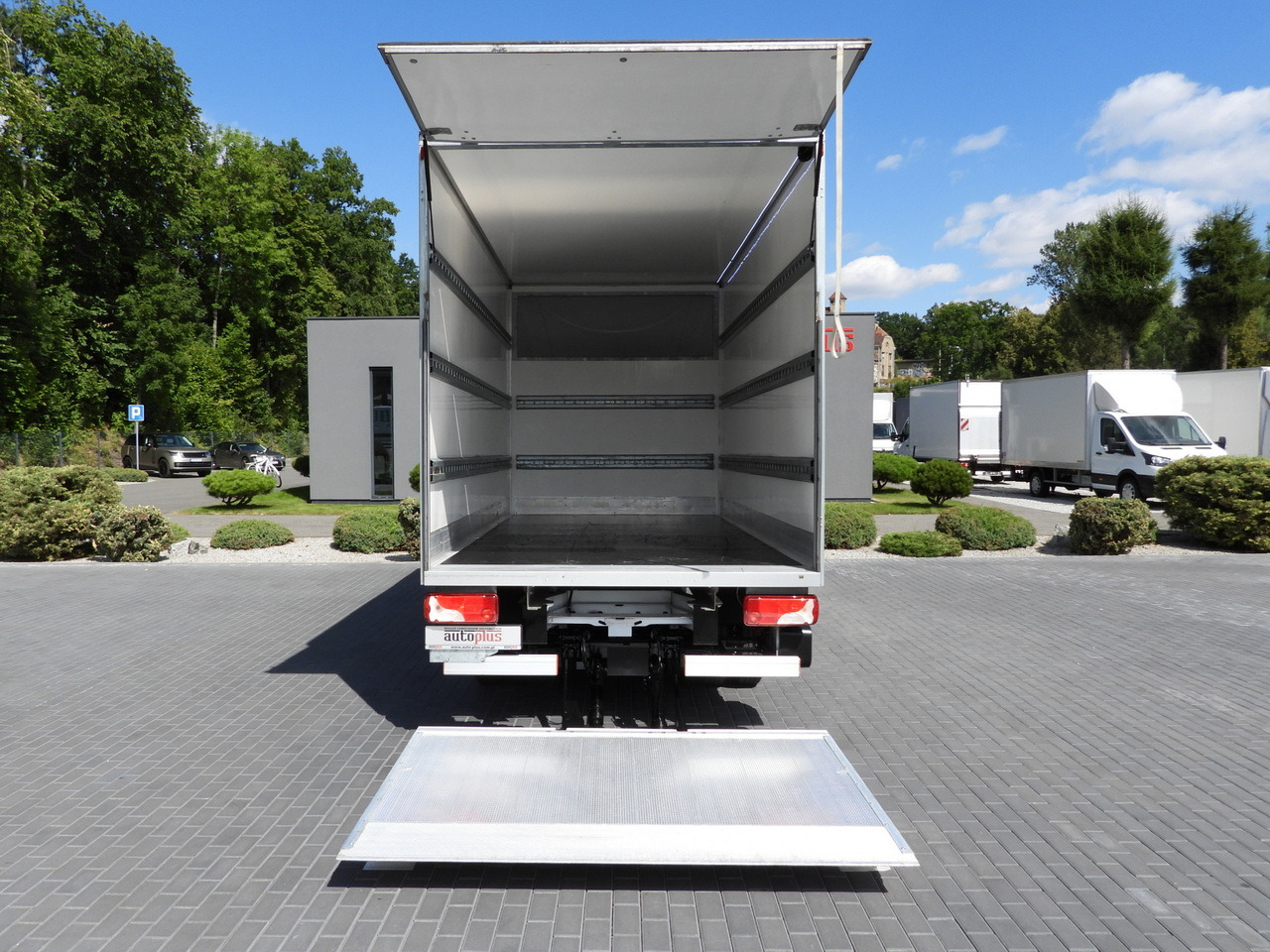 Leasing financiero de MERCEDES SPRINTER 514 BOX LIFT 8 PALLETS CRUISE CONTROL TWIN WHEELS AIR CONDITIONING 140HP leasing MERCEDES SPRINTER 514 BOX LIFT 8 PALLETS CRUISE CONTROL TWIN WHEELS AIR CONDITIONING 140HP: foto 11 Leasing financiero de MERCEDES SPRINTER 514 BOX LIFT 8 PALLETS CRUISE CONTROL TWIN WHEELS AIR CONDITIONING 140HP leasing MERCEDES SPRINTER 514 BOX LIFT 8 PALLETS CRUISE CONTROL TWIN WHEELS AIR CONDITIONING 140HP: foto 11