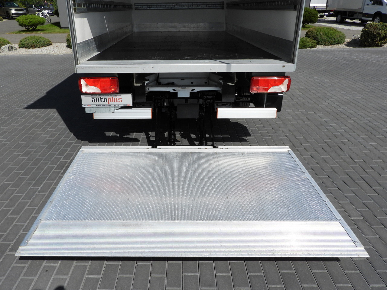 Leasing financiero de MERCEDES SPRINTER 514 BOX LIFT 8 PALLETS CRUISE CONTROL TWIN WHEELS AIR CONDITIONING 140HP leasing MERCEDES SPRINTER 514 BOX LIFT 8 PALLETS CRUISE CONTROL TWIN WHEELS AIR CONDITIONING 140HP: foto 19 Leasing financiero de MERCEDES SPRINTER 514 BOX LIFT 8 PALLETS CRUISE CONTROL TWIN WHEELS AIR CONDITIONING 140HP leasing MERCEDES SPRINTER 514 BOX LIFT 8 PALLETS CRUISE CONTROL TWIN WHEELS AIR CONDITIONING 140HP: foto 19