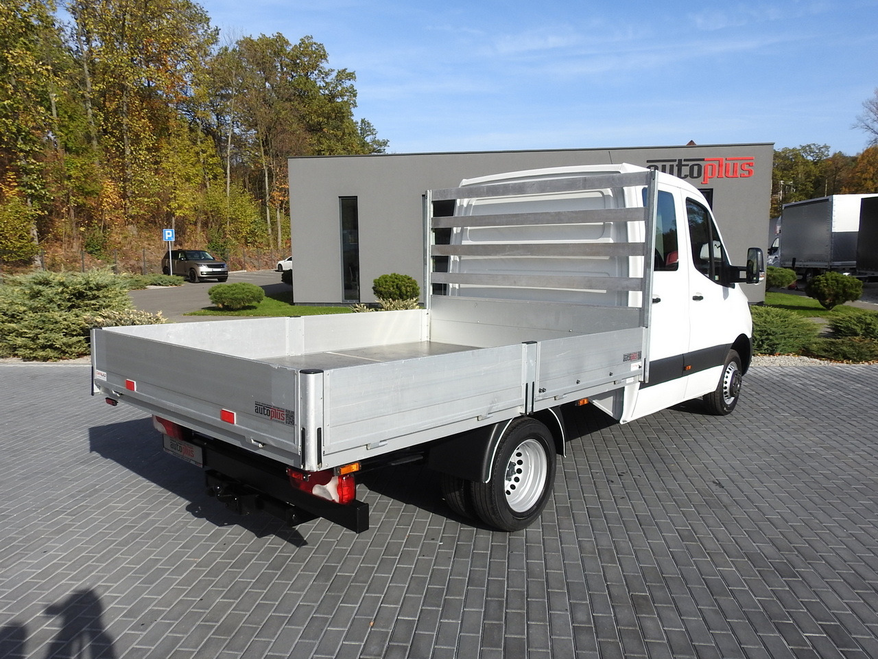 MERCEDES SPRINTER 516 STAKE BODY DOUBLE CABIN DOKA 6 SEATS CRUISE CONTROL AIR CONDITIONING TWIN WHEELS 160HP - Furgoneta combi: foto 3 MERCEDES SPRINTER 516 STAKE BODY DOUBLE CABIN DOKA 6 SEATS CRUISE CONTROL AIR CONDITIONING TWIN WHEELS 160HP - Furgoneta combi: foto 3