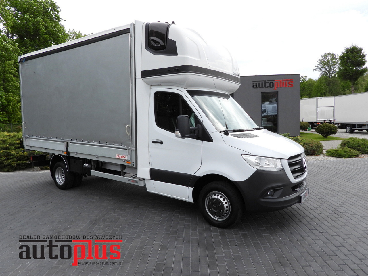 MERCEDES SPRINTER 519 TARPAULIN 8 PALLETS WEBASTO CRUISE CONTROL TWIN WHEELS AIR CONDITIONING 190HP - Furgoneta con caja de lona: foto 1 MERCEDES SPRINTER 519 TARPAULIN 8 PALLETS WEBASTO CRUISE CONTROL TWIN WHEELS AIR CONDITIONING 190HP - Furgoneta con caja de lona: foto 1