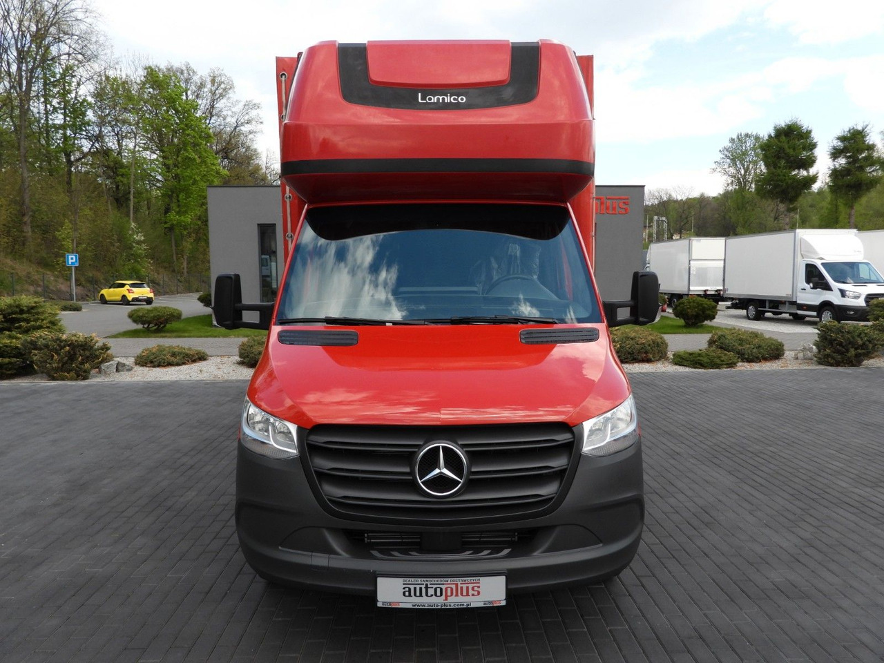 Mercedes-Benz SPRINTER 316 PRITSCHE PLANE AUFZUG 8 EUROPALET - Furgoneta con caja de lona: foto 5 Mercedes-Benz SPRINTER 316 PRITSCHE PLANE AUFZUG 8 EUROPALET - Furgoneta con caja de lona: foto 5