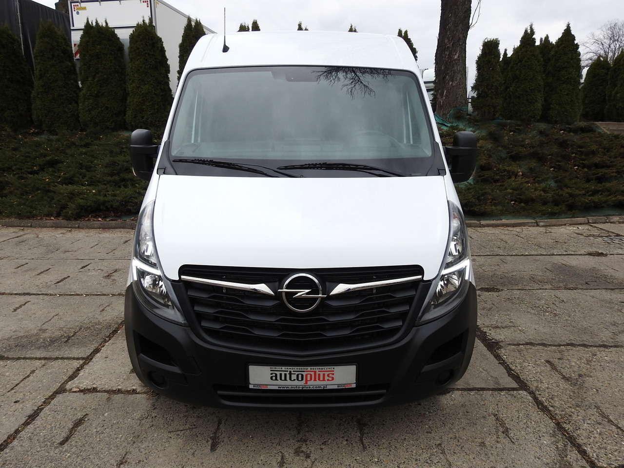 OPEL MOVANO REFRIGERATOR VAN 0*C CRUISE CONTROL NAVIGATION AIR CONDITIONING LED LIGHTS 136HP - Frigorífico furgoneta: foto 5 OPEL MOVANO REFRIGERATOR VAN 0*C CRUISE CONTROL NAVIGATION AIR CONDITIONING LED LIGHTS 136HP - Frigorífico furgoneta: foto 5
