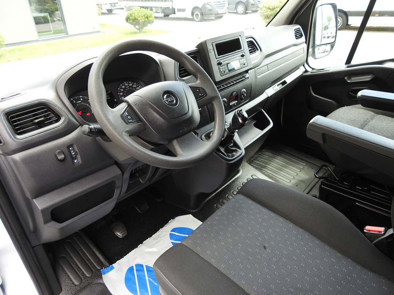 OPEL MOVANO TARPAULIN 10 PALLETS WEBASTO CRUISE CONTROL AIR CONDITIONING PNEUMATICS 165HP - Furgoneta con caja de lona: foto 2 OPEL MOVANO TARPAULIN 10 PALLETS WEBASTO CRUISE CONTROL AIR CONDITIONING PNEUMATICS 165HP - Furgoneta con caja de lona: foto 2