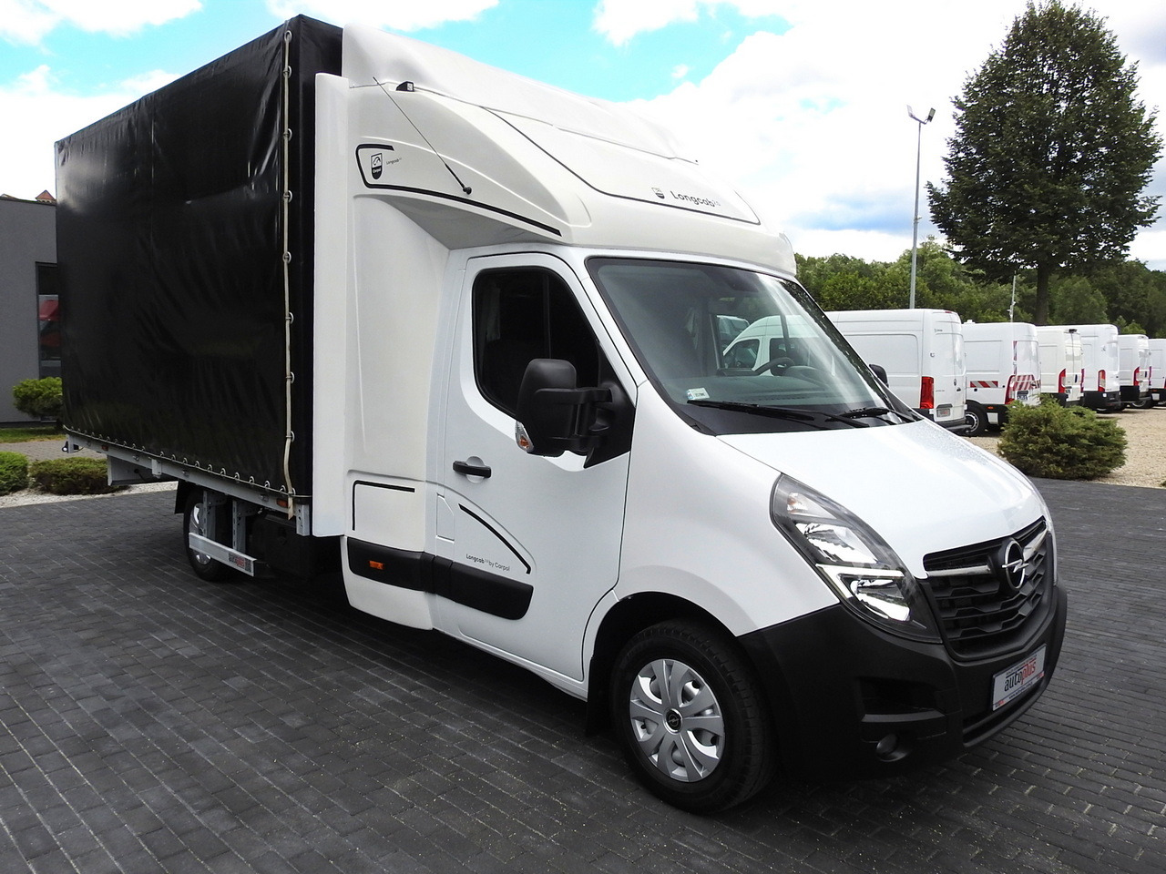 OPEL MOVANO TARPAULIN 10 PALLETS WEBASTO CRUISE CONTROL AIR CONDITIONING PNEUMATICS 165HP - Furgoneta con caja de lona: foto 4 OPEL MOVANO TARPAULIN 10 PALLETS WEBASTO CRUISE CONTROL AIR CONDITIONING PNEUMATICS 165HP - Furgoneta con caja de lona: foto 4