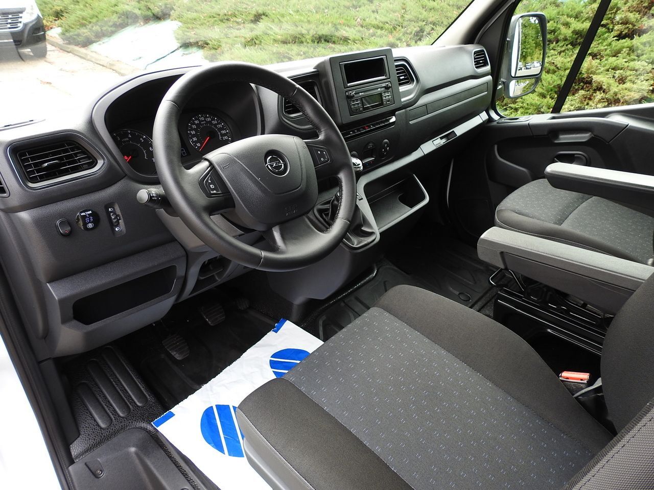 OPEL MOVANO TARPAULIN 10 PALLETS WEBASTO CRUISE CONTROL LED LIGHTS PNEUMATICS AIR CONDITIONING 165HP - Furgoneta con caja de lona: foto 2 OPEL MOVANO TARPAULIN 10 PALLETS WEBASTO CRUISE CONTROL LED LIGHTS PNEUMATICS AIR CONDITIONING 165HP - Furgoneta con caja de lona: foto 2