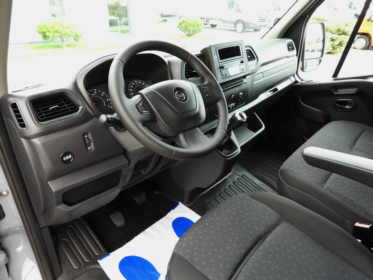 OPEL MOVANO TARPAULIN 10 PALLETS WEBASTO CRUISE CONTROL LED LIGHTS PNEUMATICS AIR CONDITIONING 165HP - Furgoneta con caja de lona: foto 2 OPEL MOVANO TARPAULIN 10 PALLETS WEBASTO CRUISE CONTROL LED LIGHTS PNEUMATICS AIR CONDITIONING 165HP - Furgoneta con caja de lona: foto 2