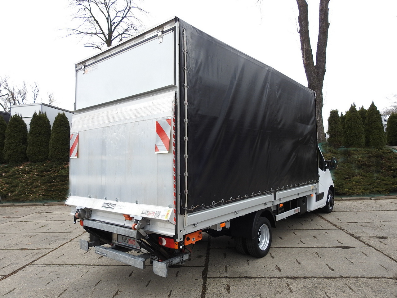 OPEL MOVANO TARPAULIN LIFT 10 PALLETS CRUISE CONTROL AIR CONDITIONING LED LIGHTS PNEUMATICS TWIN WHEELS 165HP - Furgoneta con caja de lona: foto 3 OPEL MOVANO TARPAULIN LIFT 10 PALLETS CRUISE CONTROL AIR CONDITIONING LED LIGHTS PNEUMATICS TWIN WHEELS 165HP - Furgoneta con caja de lona: foto 3