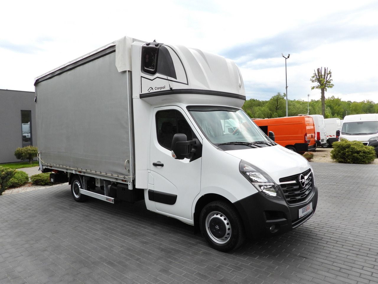 OPEL MOVANO TARPAULIN LIFT 9 PALLETS WEBASTO CRUISE CONTROL LED LIGHTS PNEUMATICS AIR CONDITIONING 165HP - Furgoneta con caja de lona: foto 4 OPEL MOVANO TARPAULIN LIFT 9 PALLETS WEBASTO CRUISE CONTROL LED LIGHTS PNEUMATICS AIR CONDITIONING 165HP - Furgoneta con caja de lona: foto 4