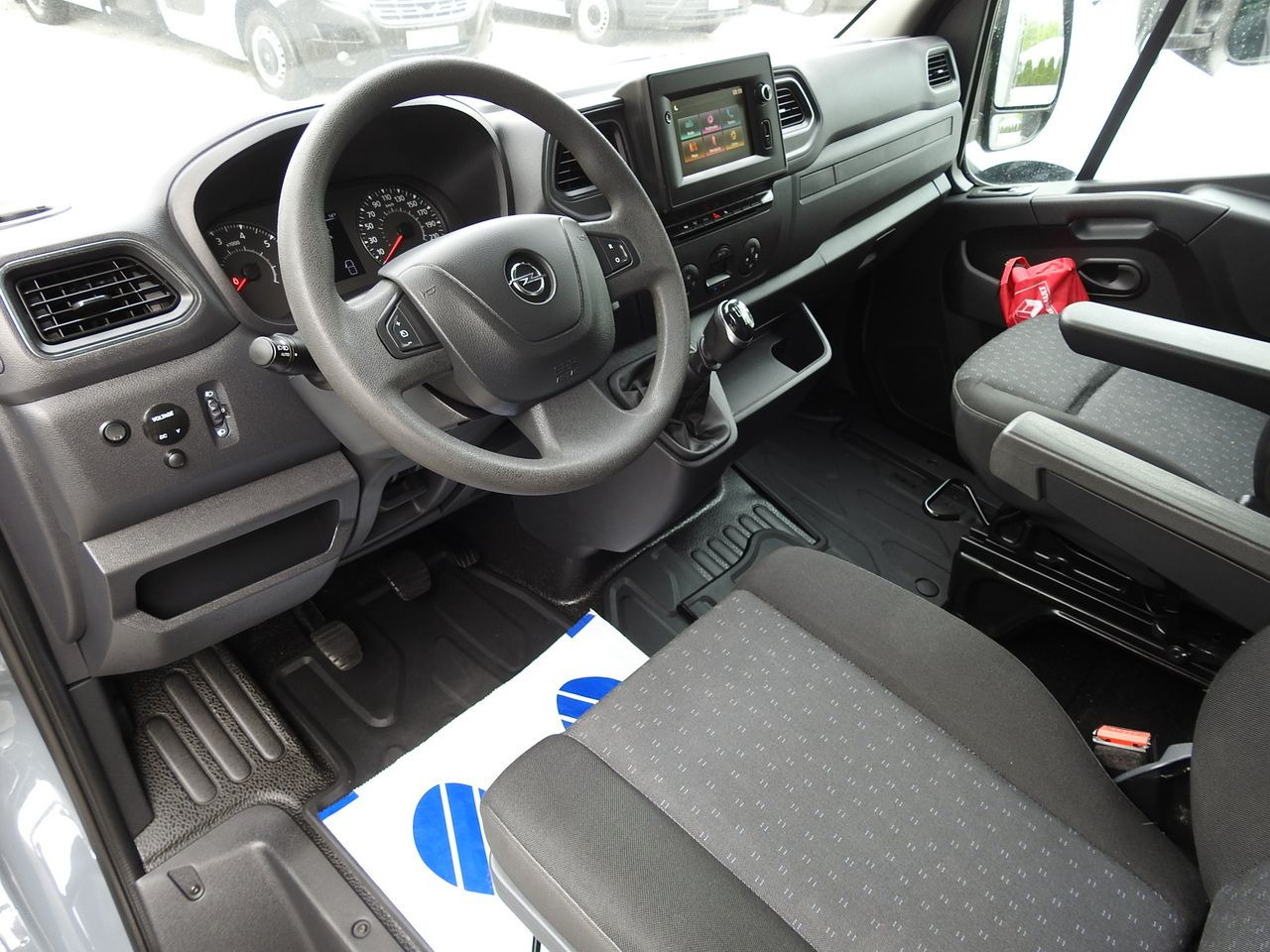 OPEL MOVANO TARPAULIN LIFT 9 PALLETS WEBASTO CRUISE CONTROL NAVIGATION LED LIGHTS PNEUMATICS AIR CONDITIONING 165HP - Furgoneta con caja de lona: foto 2 OPEL MOVANO TARPAULIN LIFT 9 PALLETS WEBASTO CRUISE CONTROL NAVIGATION LED LIGHTS PNEUMATICS AIR CONDITIONING 165HP - Furgoneta con caja de lona: foto 2