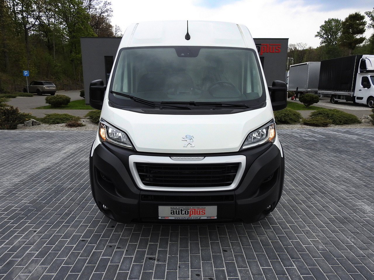 PEUGEOT BOXER REFRIGERATOR VAN 0*C CRUISE CONTROL NAVIGATION AIR CONDITIONING 135HP - Frigorífico furgoneta: foto 5 PEUGEOT BOXER REFRIGERATOR VAN 0*C CRUISE CONTROL NAVIGATION AIR CONDITIONING 135HP - Frigorífico furgoneta: foto 5