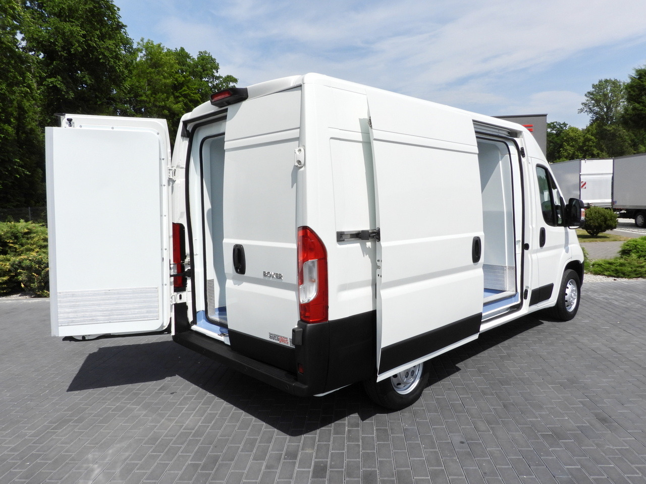 PEUGEOT BOXER REFRIGERATOR VAN -10*C CRUISE CONTROL AIR CONDITIONING 130HP - Frigorífico furgoneta: foto 3 PEUGEOT BOXER REFRIGERATOR VAN -10*C CRUISE CONTROL AIR CONDITIONING 130HP - Frigorífico furgoneta: foto 3