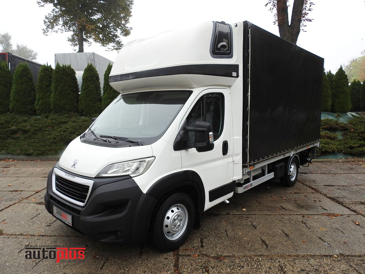 PEUGEOT BOXER TARPAULIN LIFT 8 PALLETS WEBASTO LED LIGHTS AIR CONDITIONING 165HP - Furgoneta con caja de lona: foto 1 PEUGEOT BOXER TARPAULIN LIFT 8 PALLETS WEBASTO LED LIGHTS AIR CONDITIONING 165HP - Furgoneta con caja de lona: foto 1