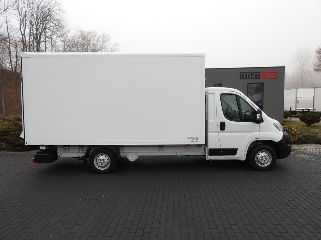 Furgoneta Peugeot BOXER KOFFER AUFZUG 8 PALETTEN TEMPOMAT A/C: foto 7