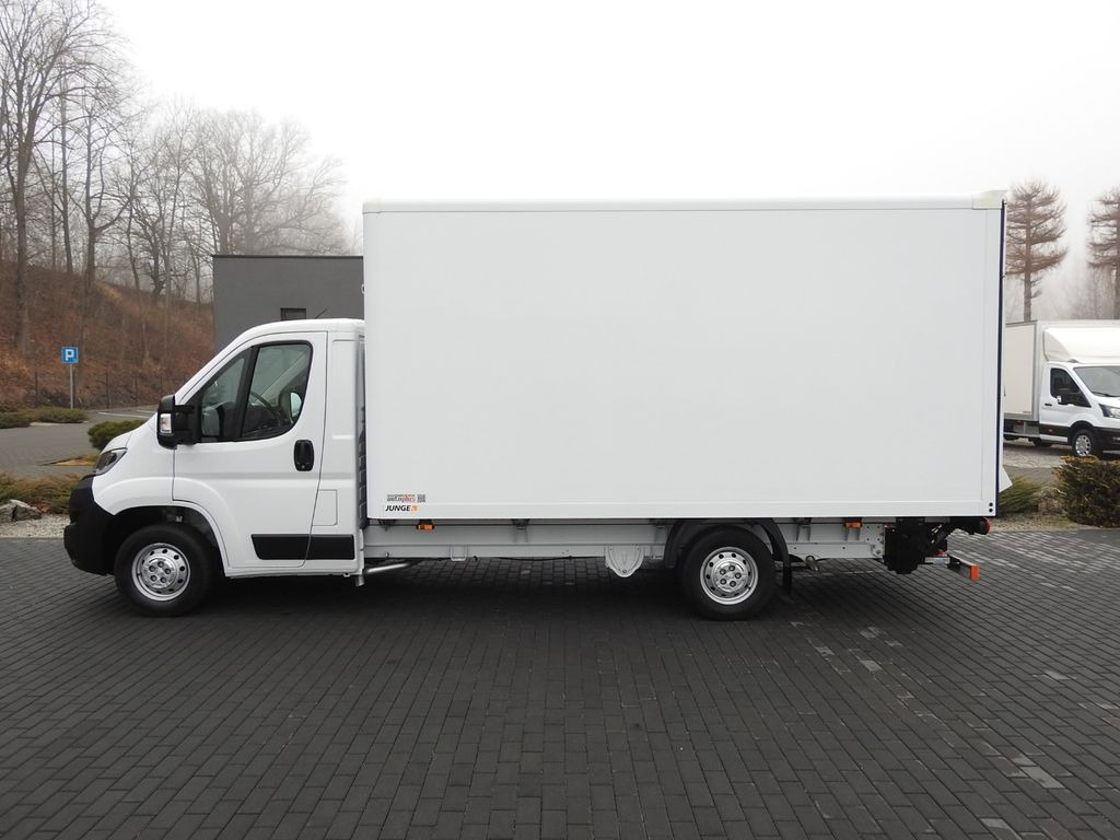 Furgoneta Peugeot BOXER KOFFER AUFZUG 8 PALETTEN TEMPOMAT A/C: foto 8