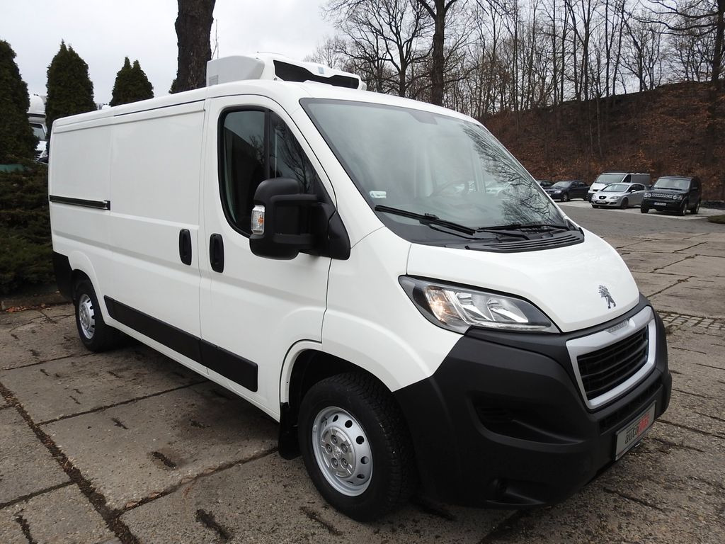Peugeot BOXER KÜHLKASTENWAGEN -5*C ZWEI FÄCHER TEMPOMAT - Frigorífico furgoneta: foto 4 Peugeot BOXER KÜHLKASTENWAGEN -5*C ZWEI FÄCHER TEMPOMAT - Frigorífico furgoneta: foto 4